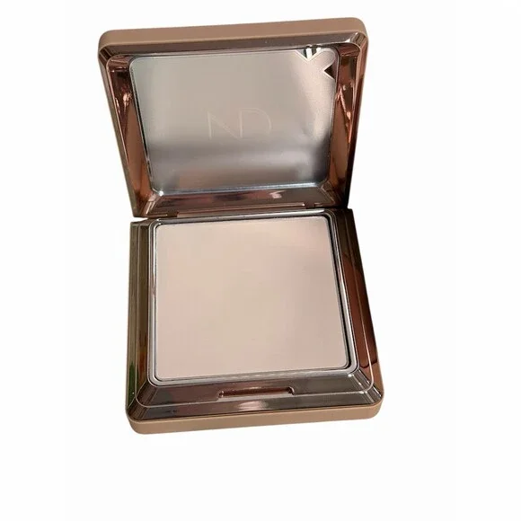 Natasha Denona HY-GLAM Powder Foundation Blurring Refillable Compact RN1 - Picture 3 of 16